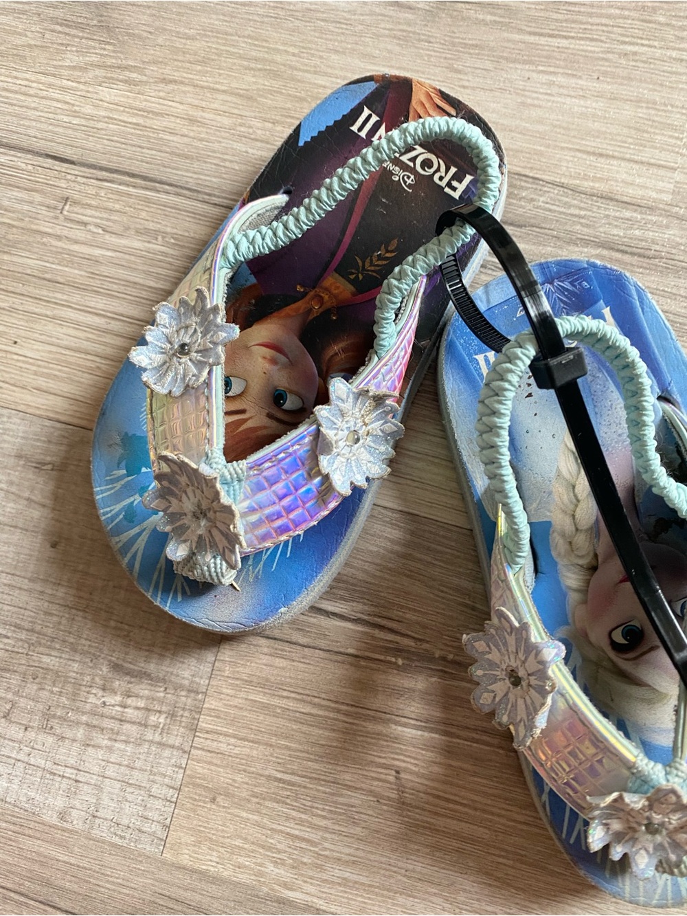 Disneys Kids' Blue Frozen Sandals with Silver Flower Accents - Picture 6 of 6